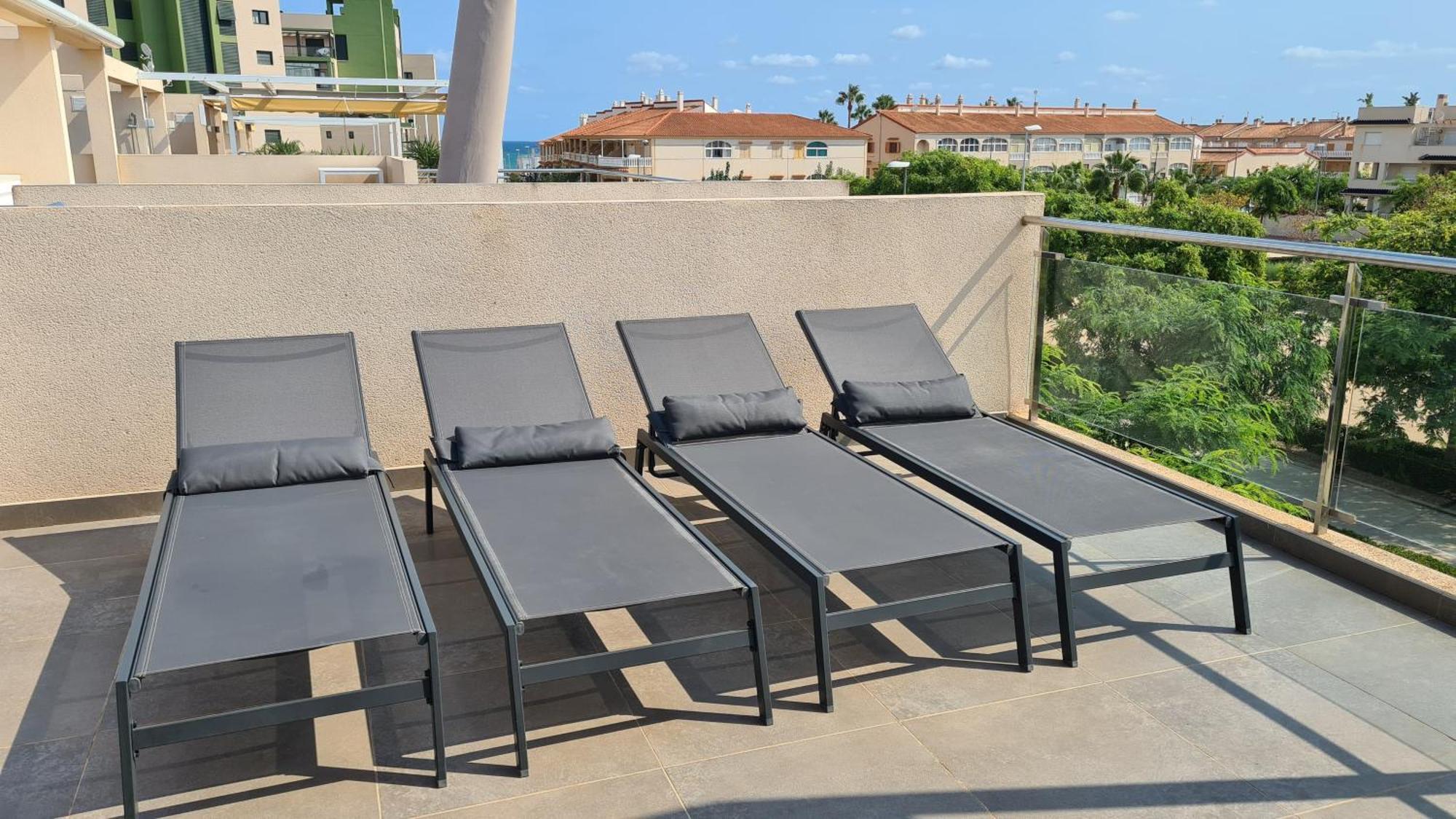 Penthouse 2 Bedrooms In Mil Palmeras Pilar de la Horadada Kültér fotó