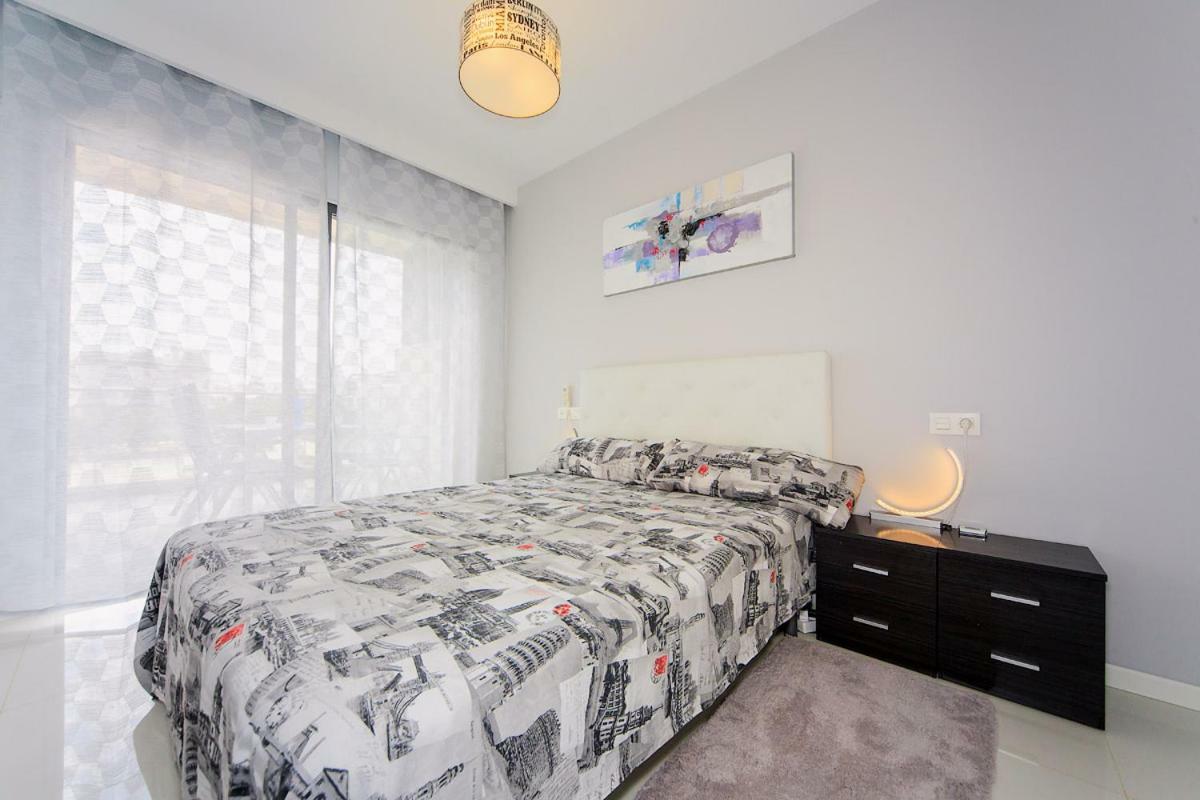 Penthouse 2 Bedrooms In Mil Palmeras Pilar de la Horadada Kültér fotó